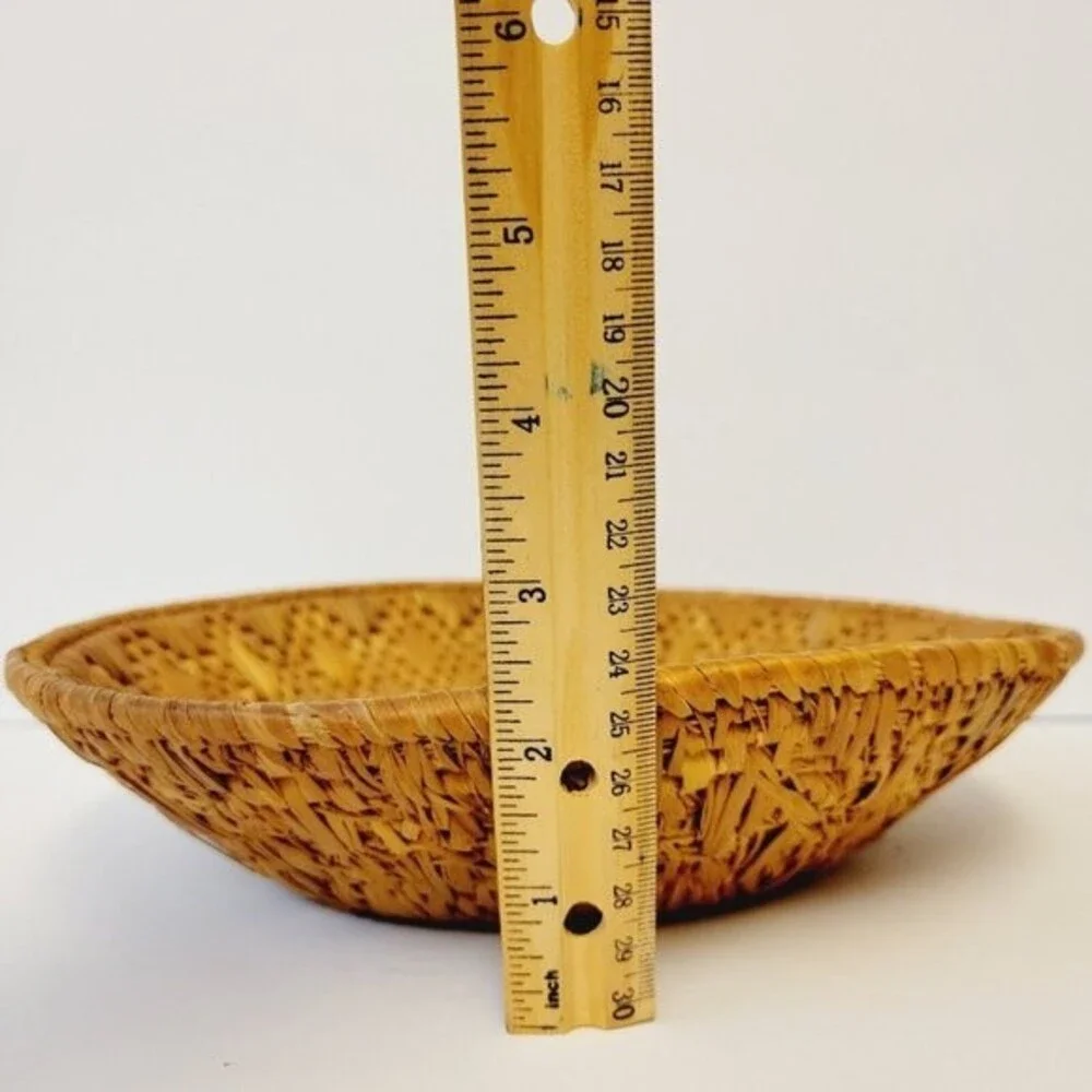 Handmade Collectible Woven Grass Bowl Basket